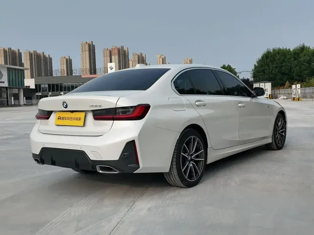BMW 3 Series — Фото автомобиля 4