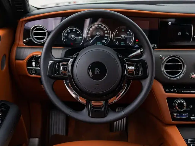 Rolls-Royce Ghost — Фото автомобиля 14