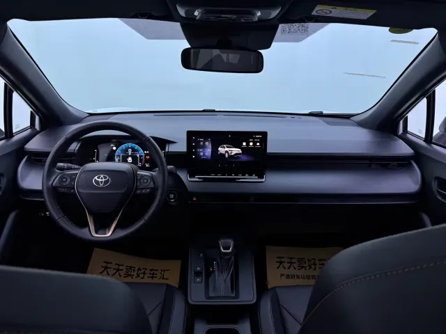 Toyota Corolla Cross — Фото автомобиля 8