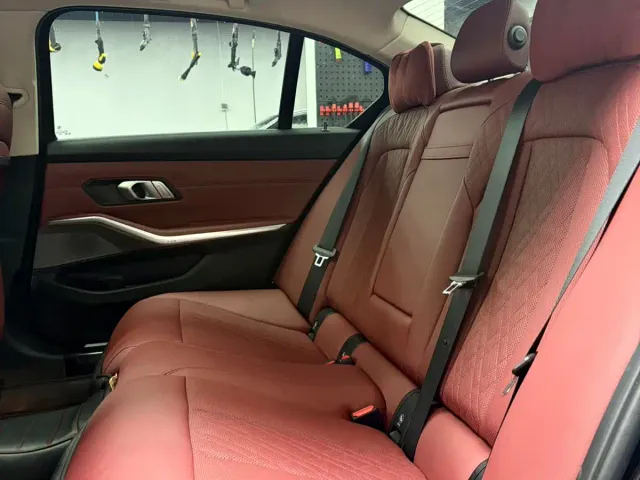 BMW 3 Series — Фото автомобиля 15