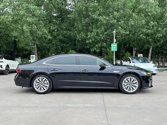 Audi A7L — Фото автомобиля 8