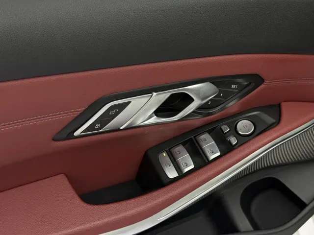 BMW 3 Series — Фото автомобиля 9