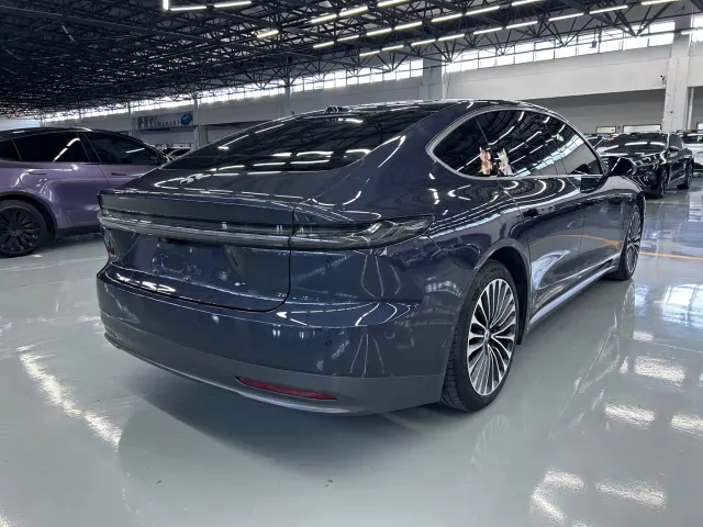 Nio ET7 — Фото автомобиля 11