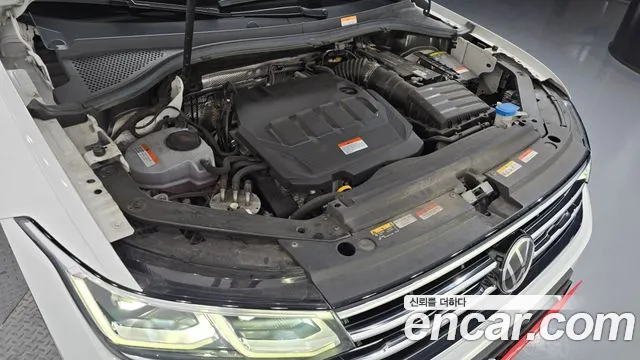 Volkswagen Tiguan — Фото автомобиля 9