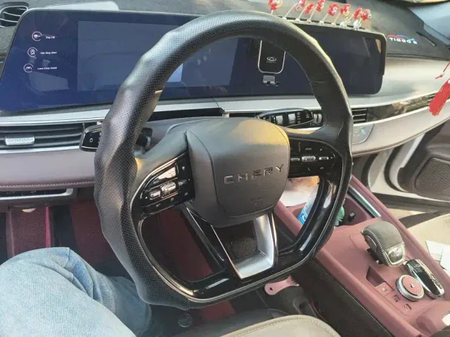 Chery Tiggo 8 PRO 2024 Champion Edition 390T 4WD Peak Edition 7-Seater — Фото автомобиля 15