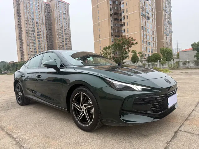 MG 7 — Фото автомобиля 3