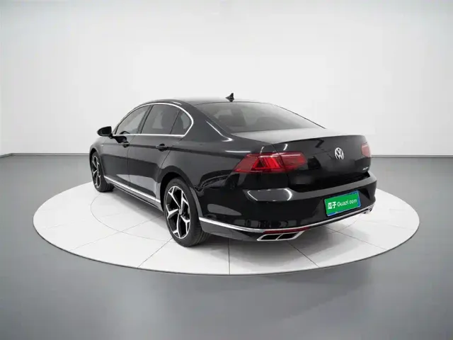 Volkswagen Magotan — Фото автомобиля 4
