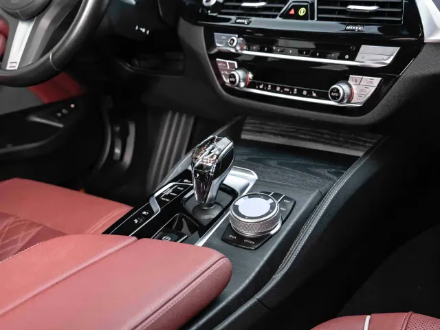 BMW 5 Series — Фото автомобиля 25