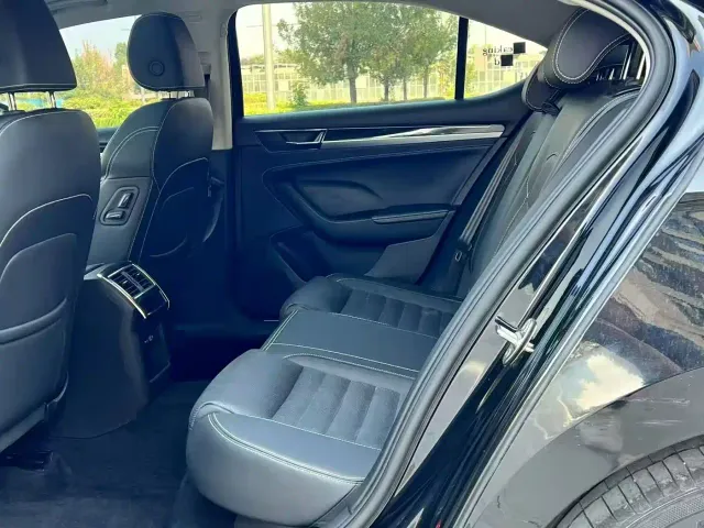 Skoda Superb — Фото автомобиля 5