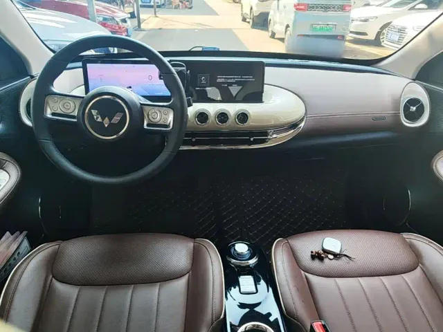 Wuling Bingo — Фото автомобиля 9