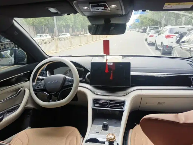 BYD Song PLUS — Фото автомобиля 12