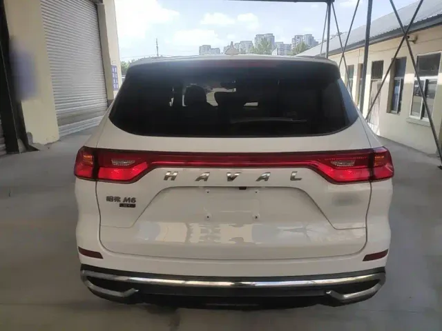 Haval M6 — Фото автомобиля 5