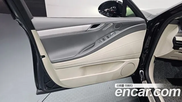 Genesis G80 Бензин 2.5 турбо AWD — Фото автомобиля 23