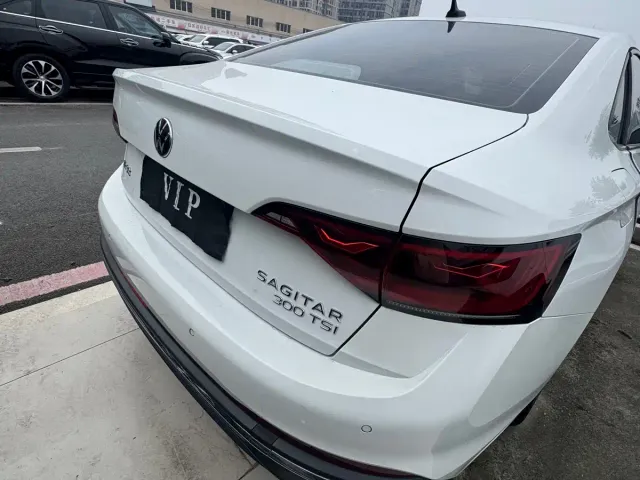 Volkswagen Sagitar — Фото автомобиля 13