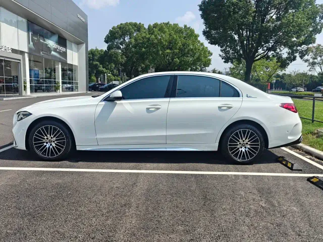 Mercedes-Benz C-Class — Фото автомобиля 3