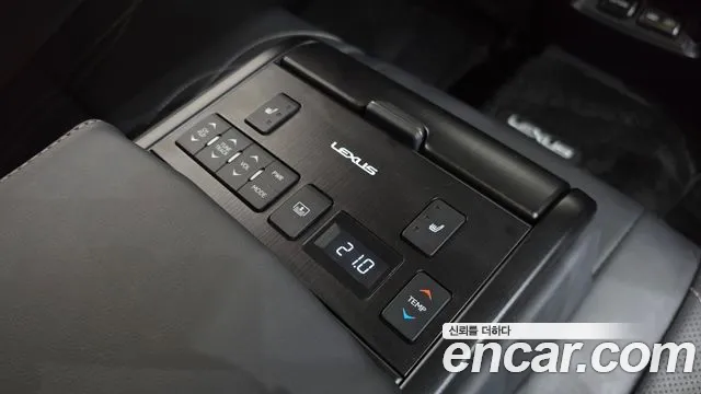 Lexus ES — Фото автомобиля 29