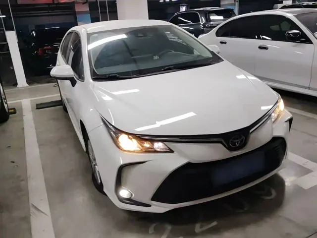 Toyota Corolla — Фото автомобиля 3