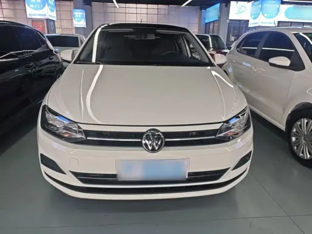 Volkswagen Polo — Фото автомобиля 2
