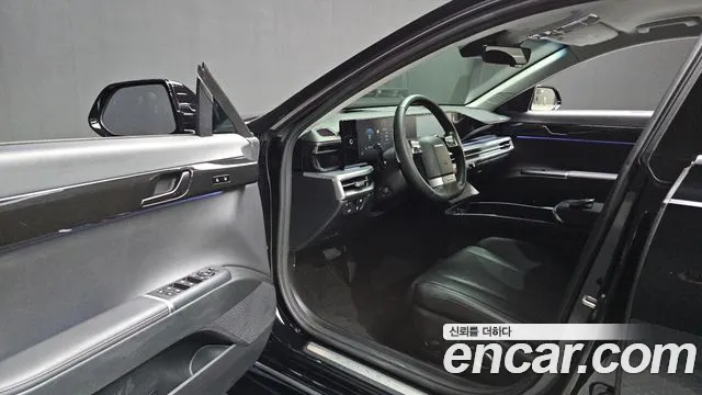 Hyundai Grandeur GN7 — Фото автомобиля 10