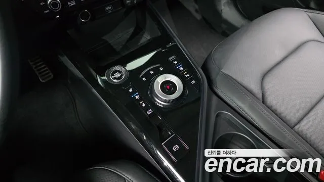 Kia Niro The All New Niro Signature — Фото автомобиля 8