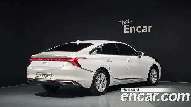 Kia K8 — Фото автомобиля 2