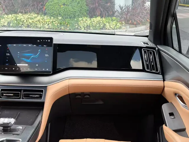 BYD Song L DM-i — Фото автомобиля 19