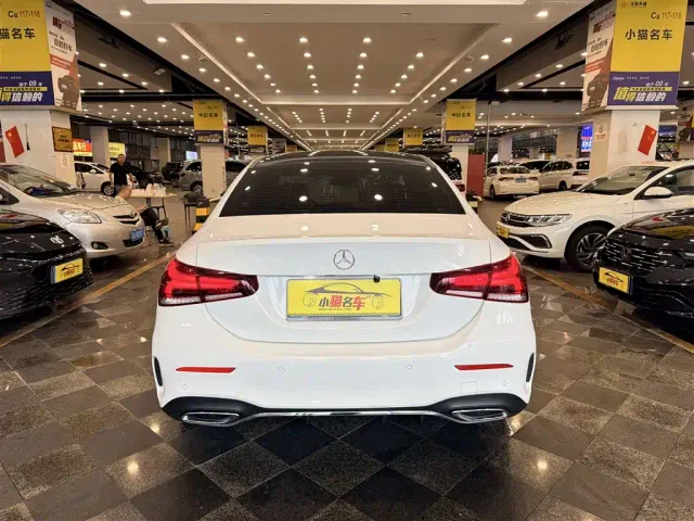 Mercedes-Benz A-Class — Фото автомобиля 11