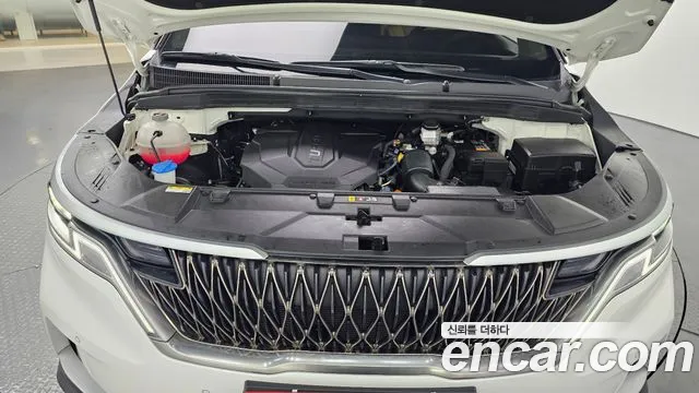 Kia Canival Carnival 4 поколение Дизель 9 мест Prestige — Фото автомобиля 2