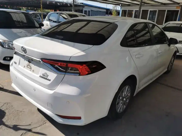 Toyota Corolla — Фото автомобиля 6