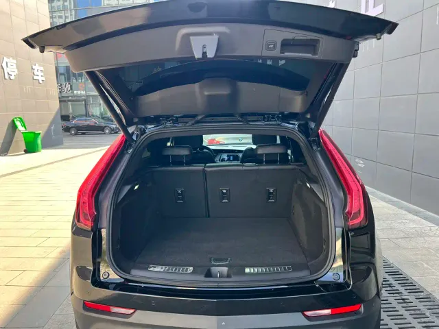 Cadillac XT4 — Фото автомобиля 25