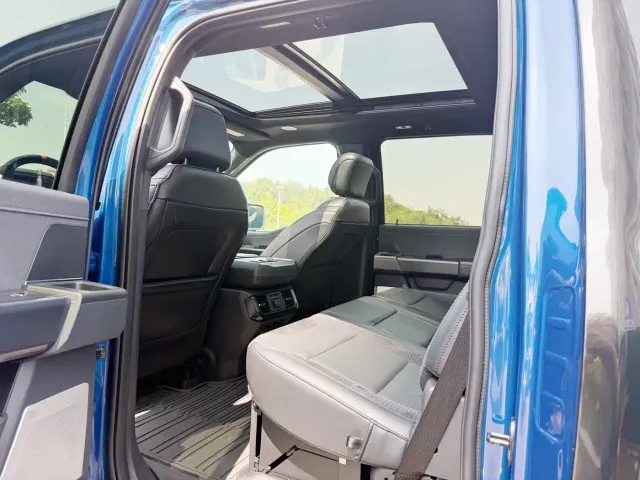 Ford F-150 Raptor — Фото автомобиля 9