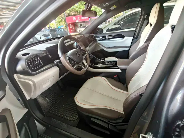 BYD Qin PLUS — Фото автомобиля 4