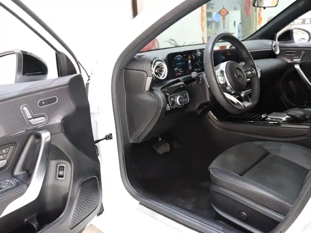 Mercedes-Benz A-Class — Фото автомобиля 9