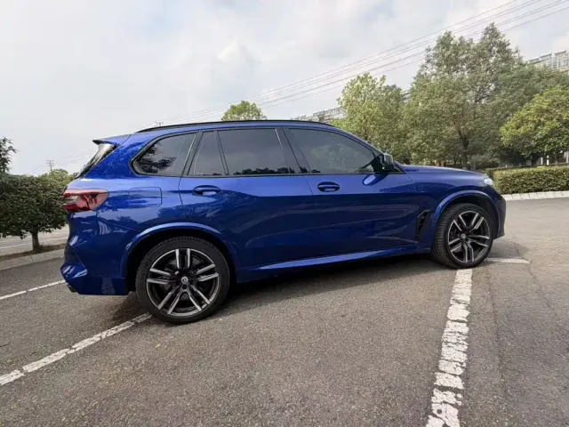 BMW X5 M — Фото автомобиля 10