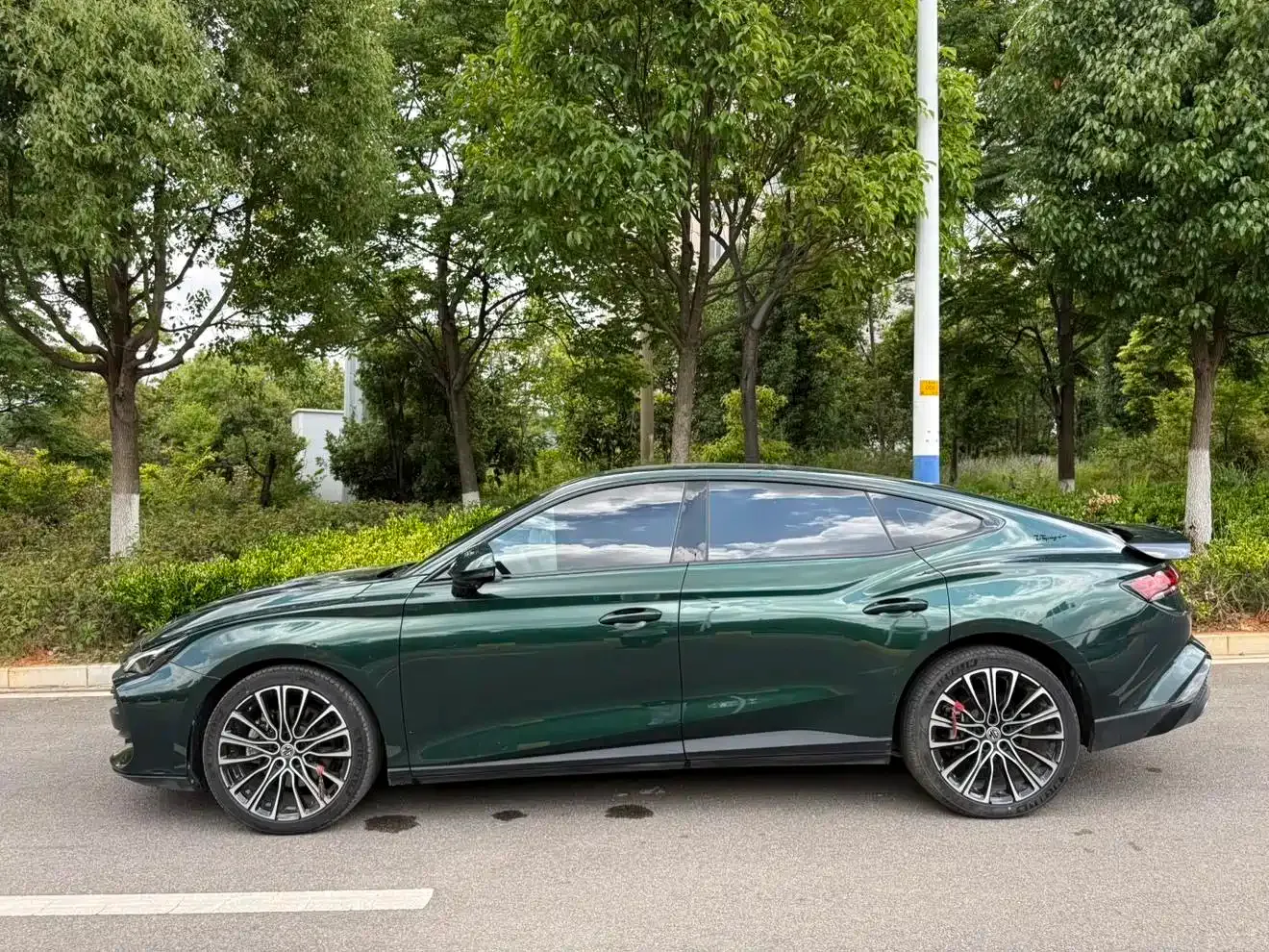 MG MG7 2023 2.0T Automatic Hunting Beauty Premium Edition — Фото автомобиля 19
