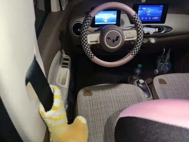 Wuling Hongguang Mini EV — Фото автомобиля 6
