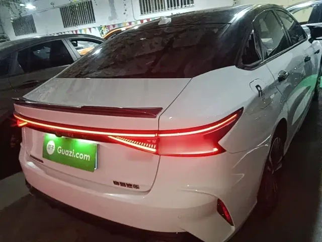 Chery Arrizo 8 — Фото автомобиля 5