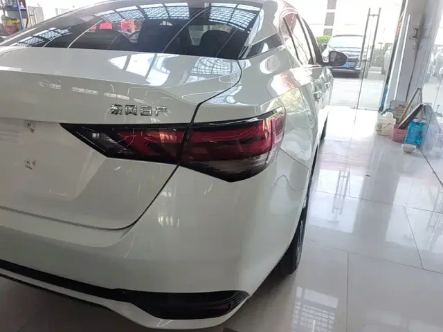 Nissan Sylphy — Фото автомобиля 7