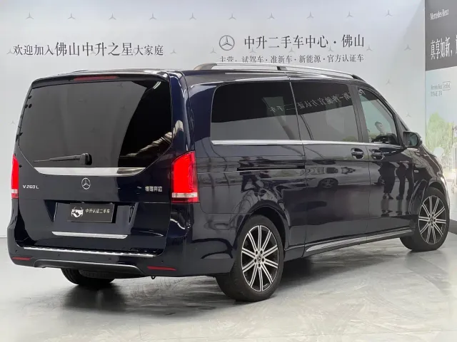 Mercedes-Benz V-Class — Фото автомобиля 2