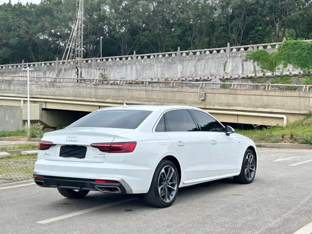 Audi A4L — Фото автомобиля 6