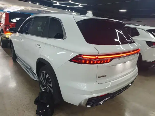 Geely Xingyue L 2023 2.0TD High-power Automatic 2WD Flagship — Фото автомобиля 4