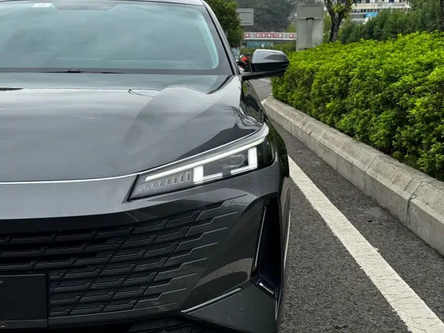 Changan Lamore — Фото автомобиля 4