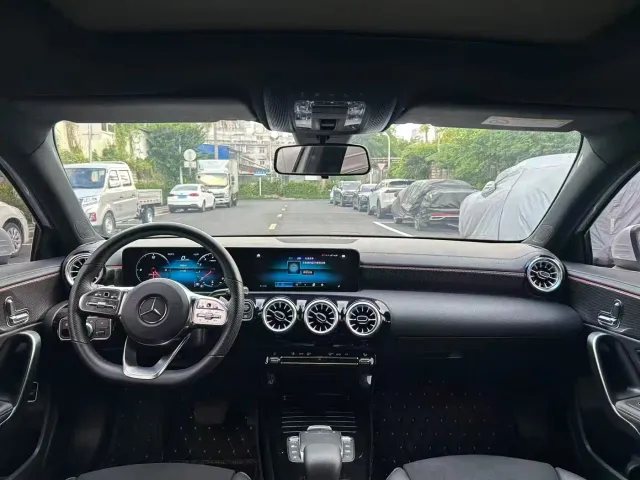 Mercedes-Benz A-Class — Фото автомобиля 6
