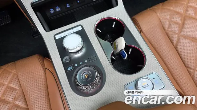 Genesis GV80 — Фото автомобиля 12