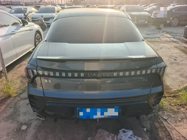 Lynk & Co 03 — Фото автомобиля 13