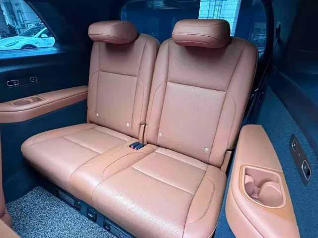 Li Auto L9 — Фото автомобиля 18