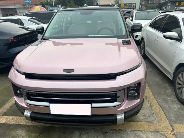 Geely ICON — Фото автомобиля 2