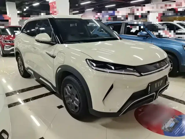 BYD Yuan UP — Фото автомобиля 3