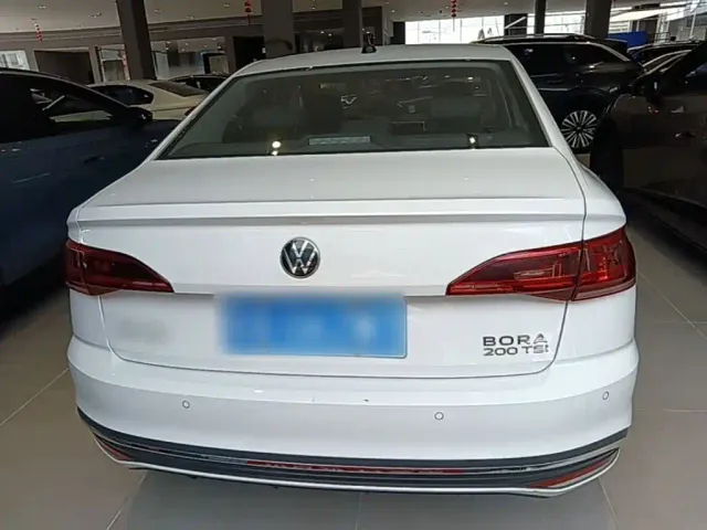 Volkswagen Bora — Фото автомобиля 5