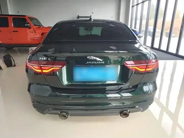 Jaguar XEL — Фото автомобиля 5